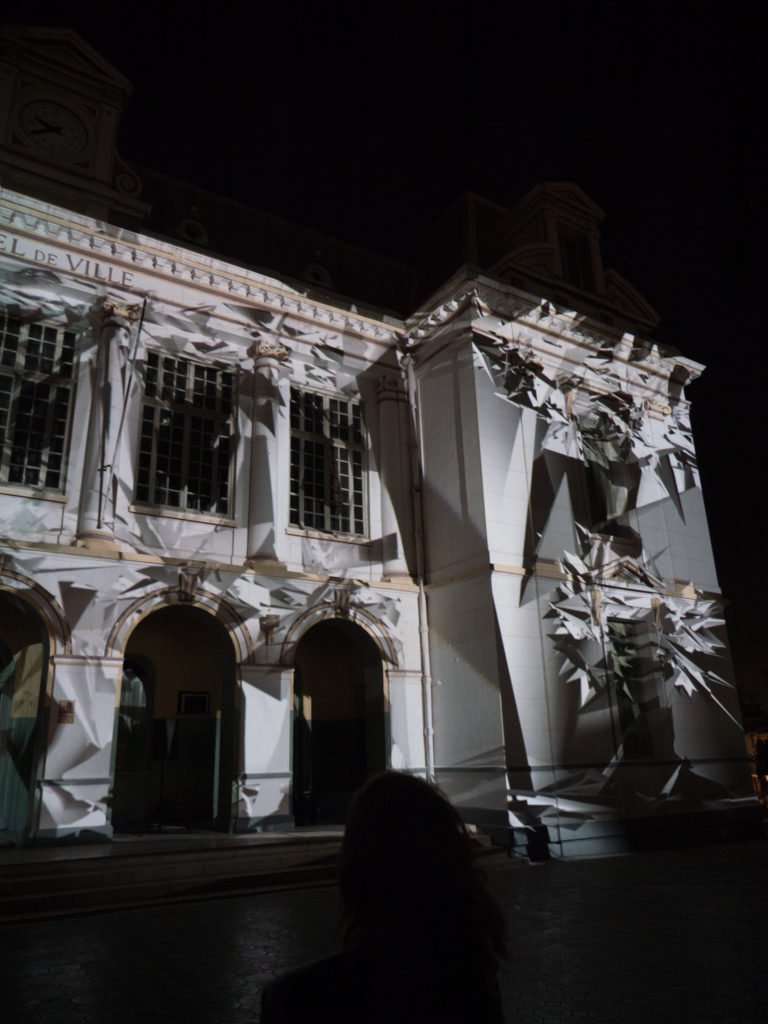 Métamorphose urbaine – Vidéo mapping architectural – Dakar